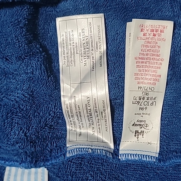 Disney Baby Bathrobe Featuring Mickey Mouse - Picture 7 of 7